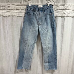 Abercrombie & Fitch The Ankle Straight Ultra High Rise Jeans